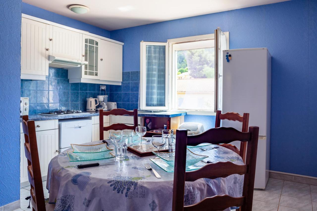 Appartement Avec Piscine Et Cuisine Roquefort-la-Bédoule Zewnętrze zdjęcie