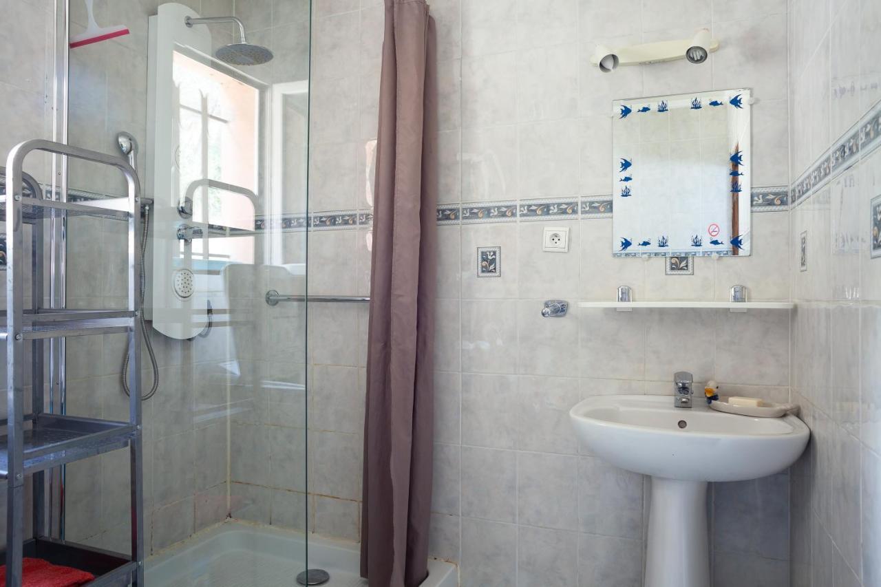 Appartement Avec Piscine Et Cuisine Roquefort-la-Bédoule Zewnętrze zdjęcie